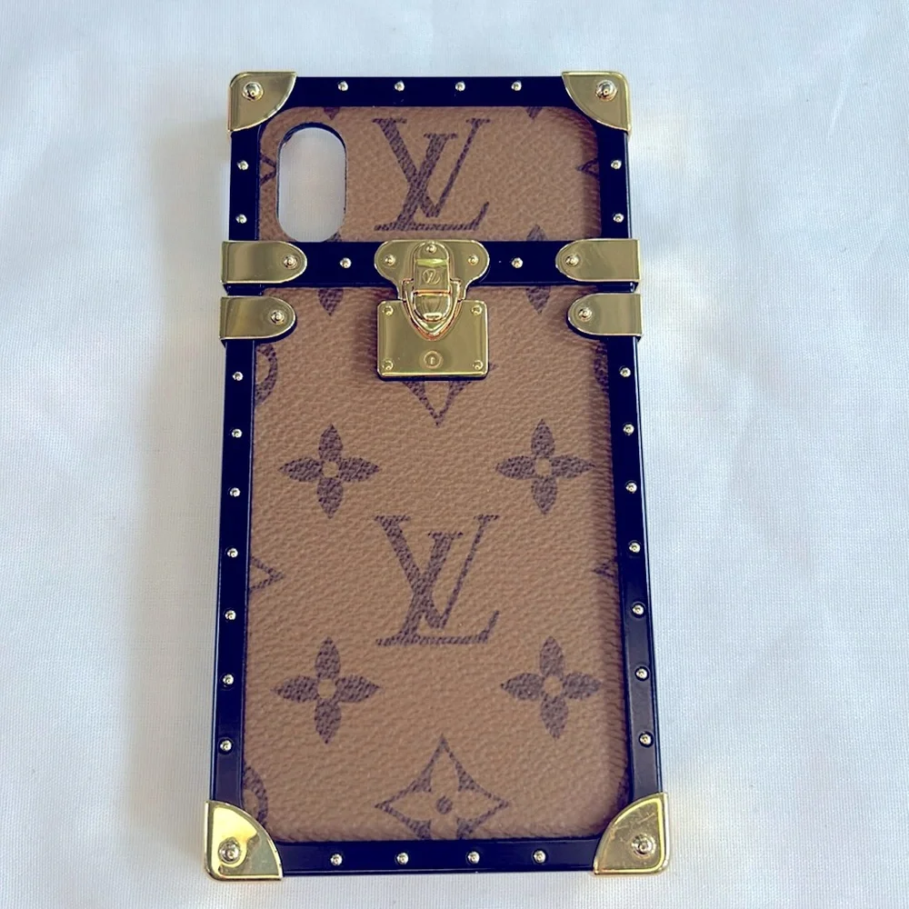 Louis Vuitton Trunk Reverse Monogram IPhone X Phone Case With Strap